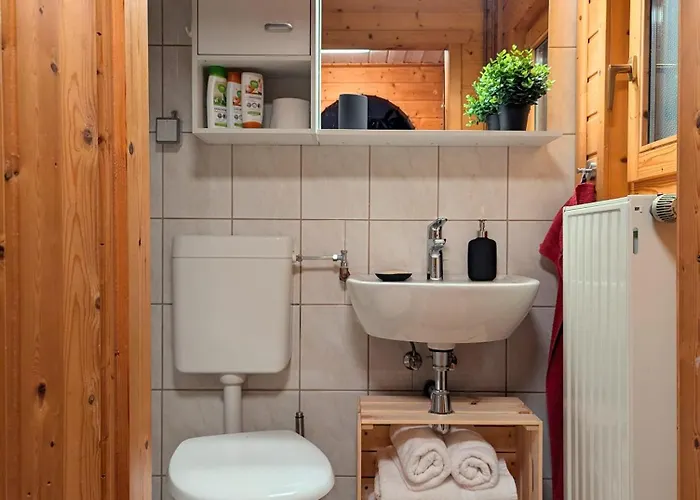 Holiday home Wichtelhaisl Rittersgruen Im Erzgebirge - Entspannen Im Froehlichen Tiny House - Umzaeunter Naturgarten-hunde Willkommen-terrasse-elektroauto Laden *